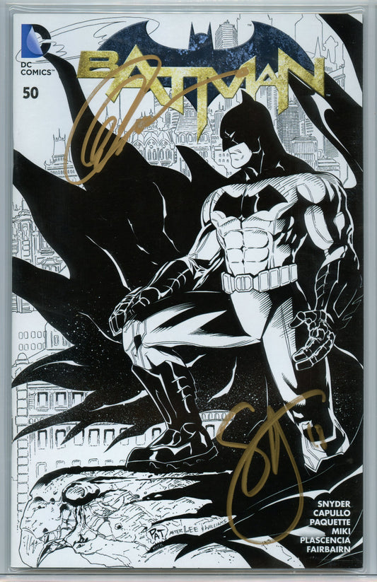 Batman V2 50 (May 2016) WW ComicCon B&W CBCS (9.2) - signed by Capullo & Snyder