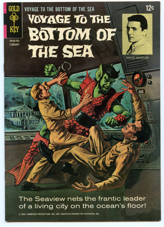Voyage to the Bottom of the Sea 7 (Feb 1967) VF- (7.5)